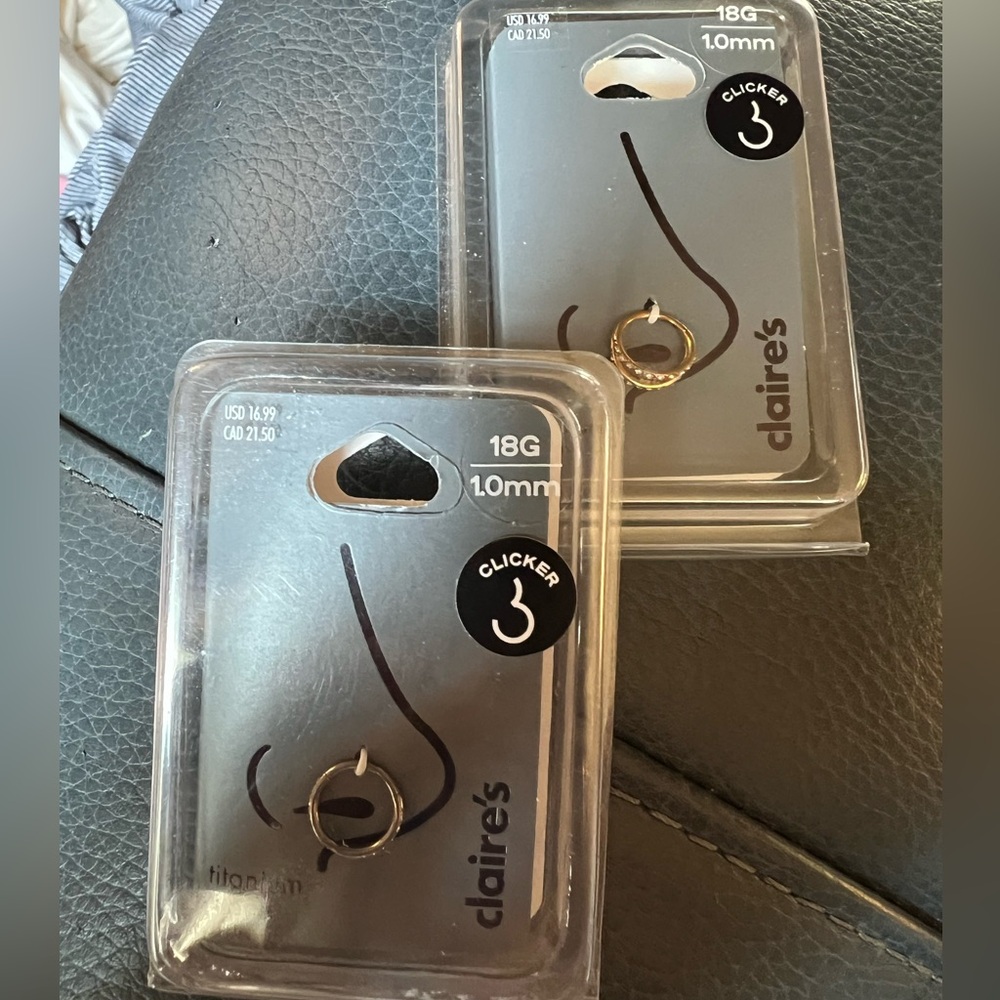 Claire's Titanium Nose Ring Clicker - set of 2 Gold & Silver